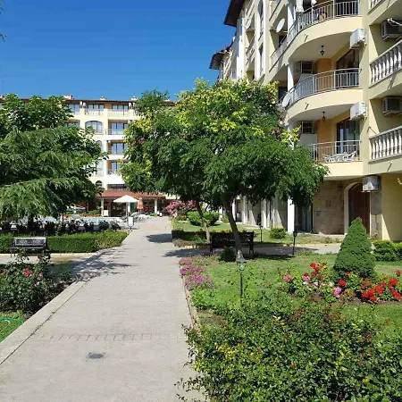 Apartment Vs Luxury Apartament In Royal Dreams Complex *
